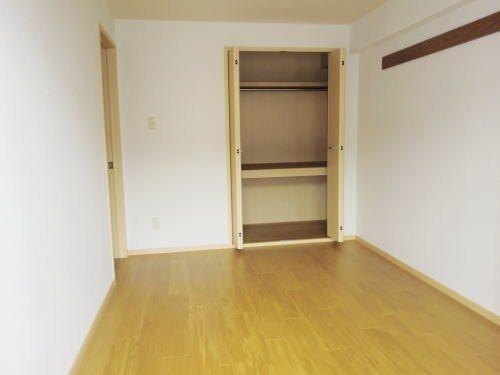 ポレール伊川II その他