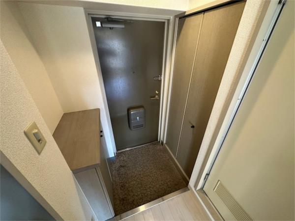 ライオンズマンション三宮東第2 玄関
