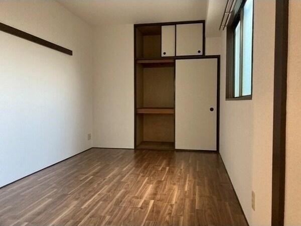 グランディア夙川I 収納