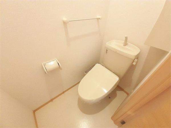 ノイ・フリーデＢ棟 トイレ