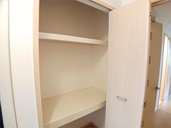 ノイ・フリーデＢ棟 収納