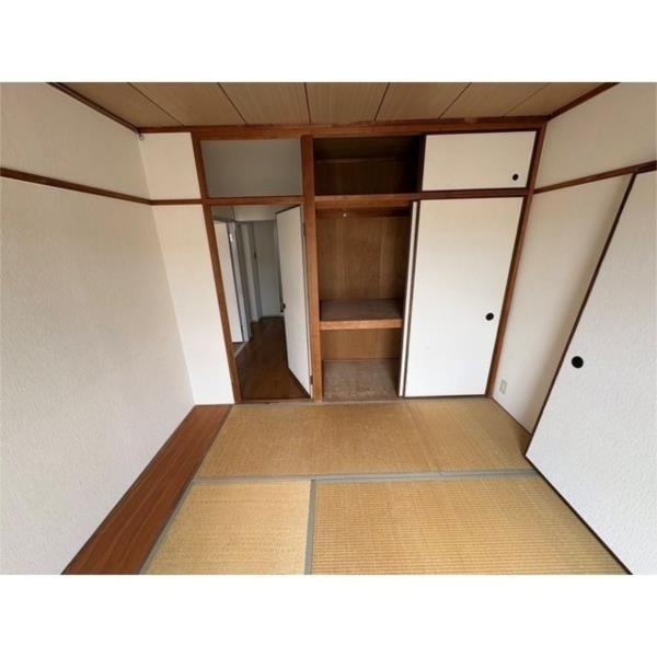 名谷19団地83号棟 収納