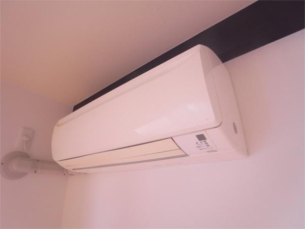諏訪山ハウス 部屋画像