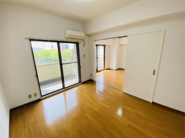 クリーンピア南大路時計台 リビング