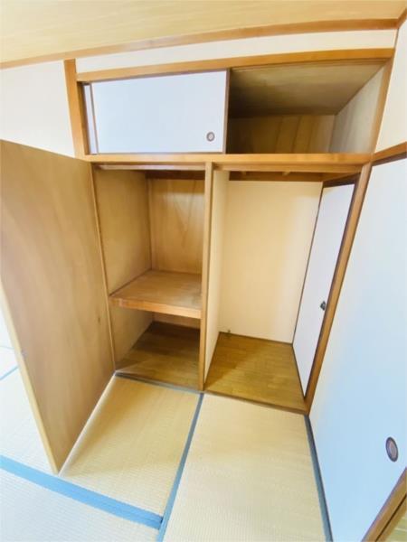 メゾンやすむろI 収納