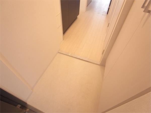 エスリード神戸元町ヒルズ（1102） 玄関