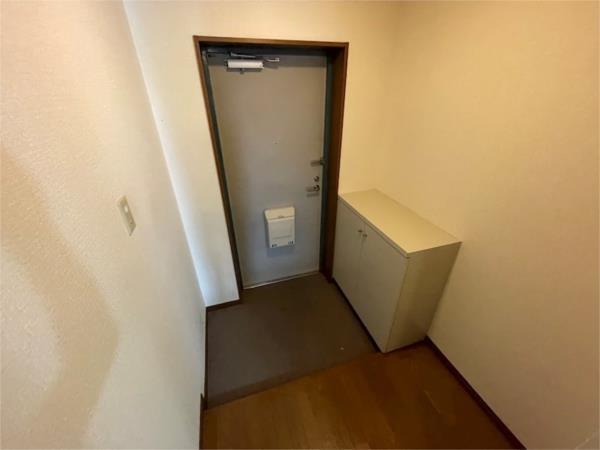 FigTree2号館 玄関