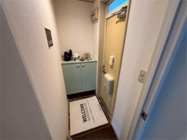 エルハイツイイダ 玄関