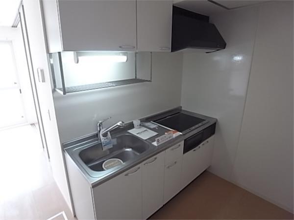 ラフィーネ林III キッチン