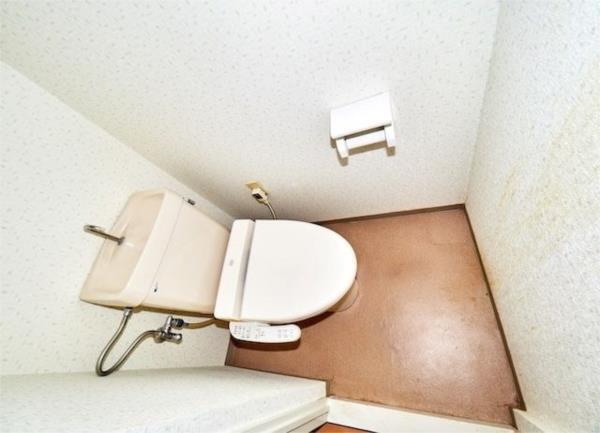 タウンハウス伊川谷7A トイレ