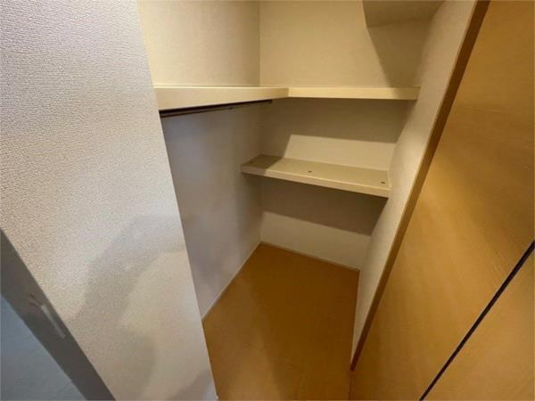 ブラウベルク青山 収納