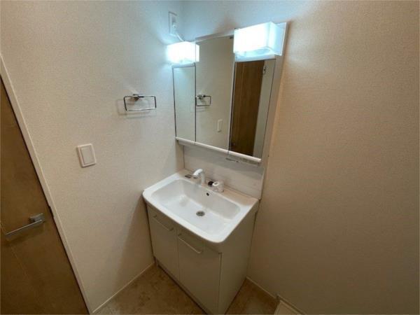 メゾングレーヌ勝原B 部屋画像