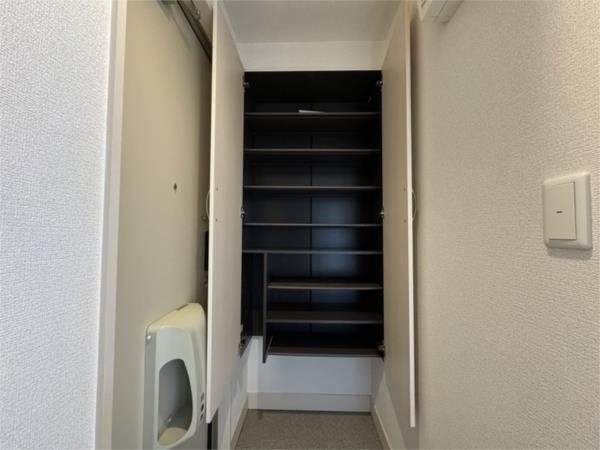 チェリーハウスII　A棟 玄関