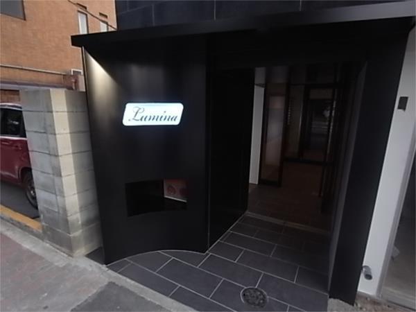 Lumina 玄関
