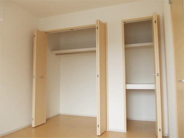 エテルナメンテＴ＆Ｅ 収納