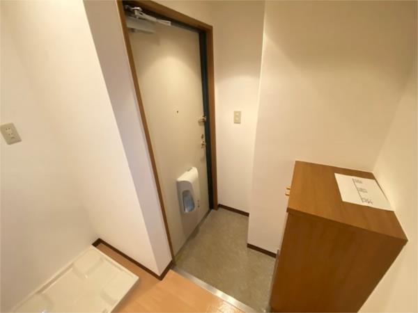 ルミナーレ中山手 玄関