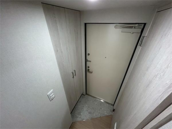 ネクストステージ神戸元町 玄関
