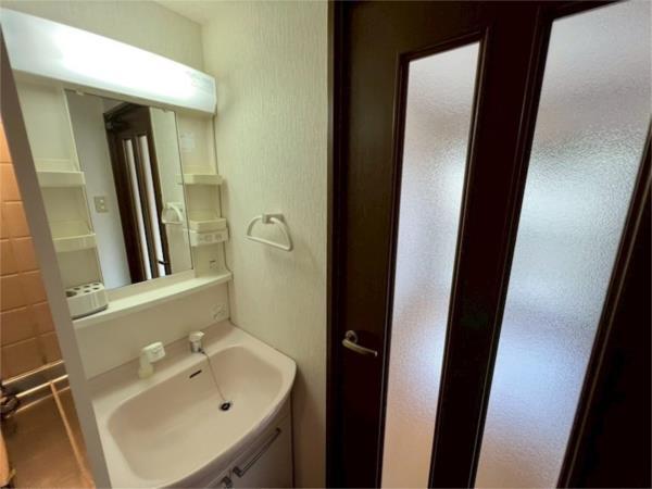 ストーンヘンジ 部屋画像