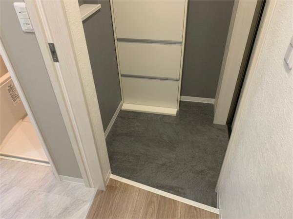 シャトー・ノアール西芦屋 玄関