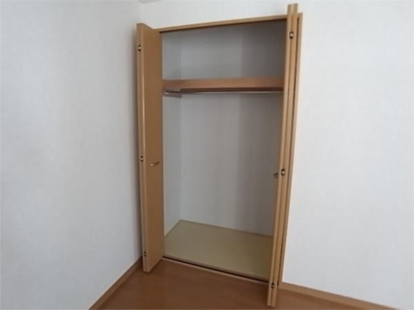 レジデンス富久寿 収納