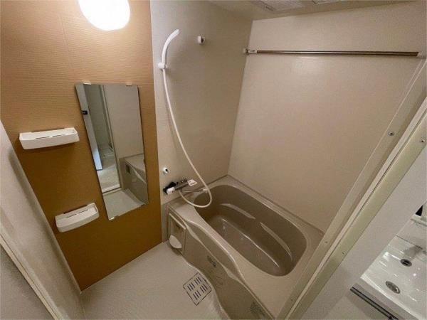 レジデンスｈ忍町 バス／シャワー
