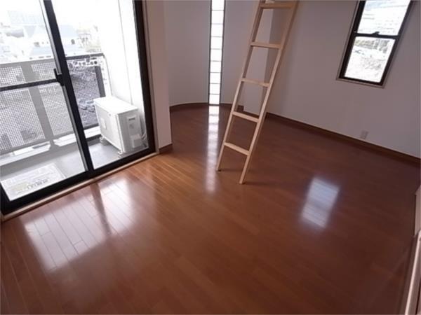 アムール親王塚 リビング