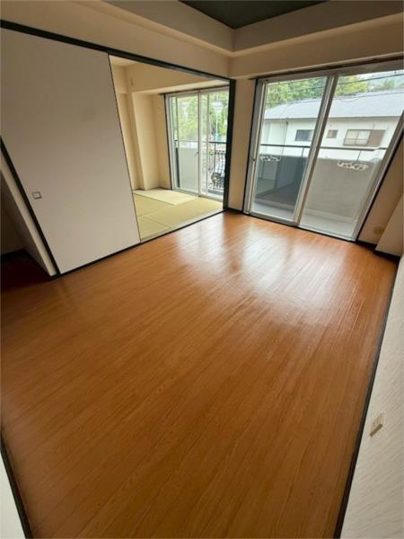 グリーンパレス塩屋 リビング