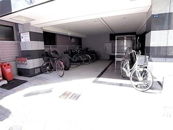 B-RISE元町 玄関