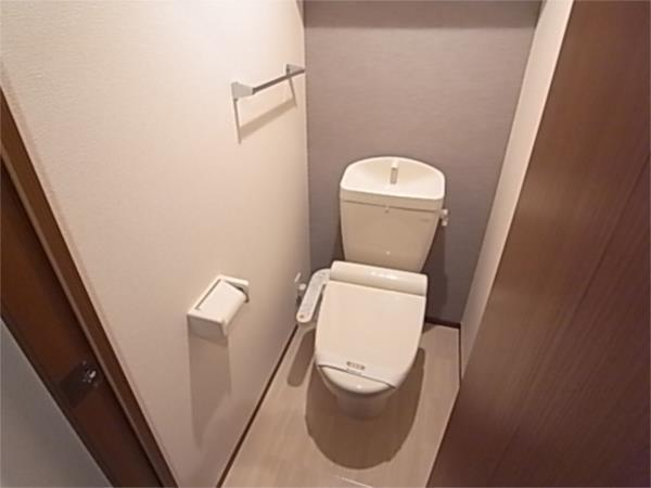 アウグーリオカーサ トイレ