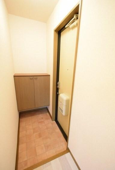 シャルマン岩屋 玄関