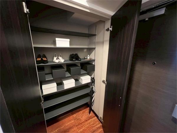 プレジオ西宮北口 玄関