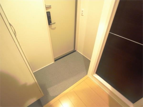 D-room高羽 玄関