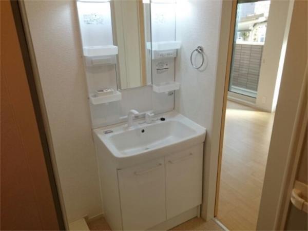 カレンデュラ 部屋画像