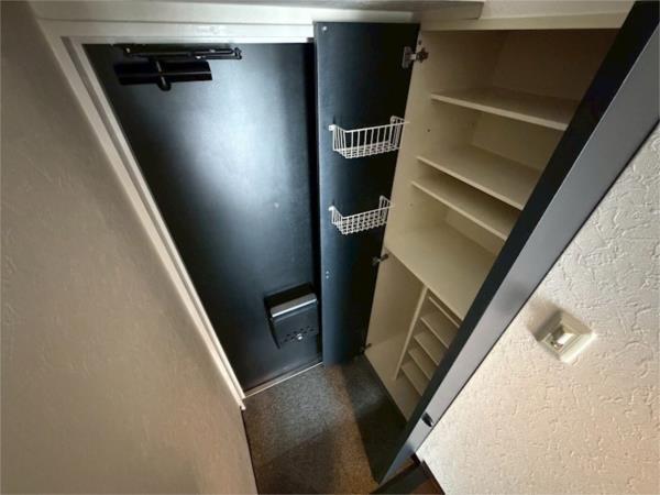 ホープ芦屋 玄関