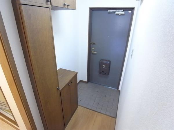 ささお弐番館 玄関