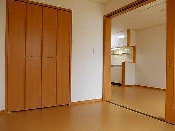 メゾンプラージュII 収納