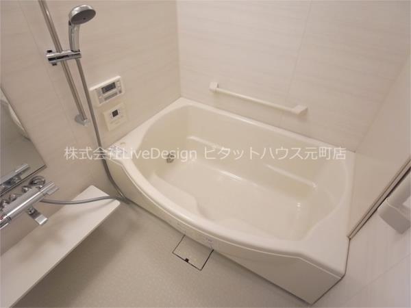ワコーレ元町ハウス（1302） バス／シャワー