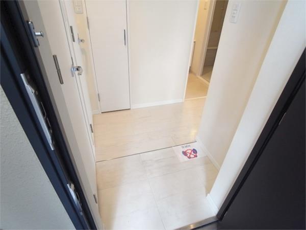 S-RESIDENCE神戸元町 玄関