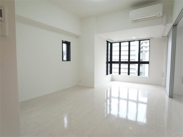 S-RESIDENCE神戸元町 リビング
