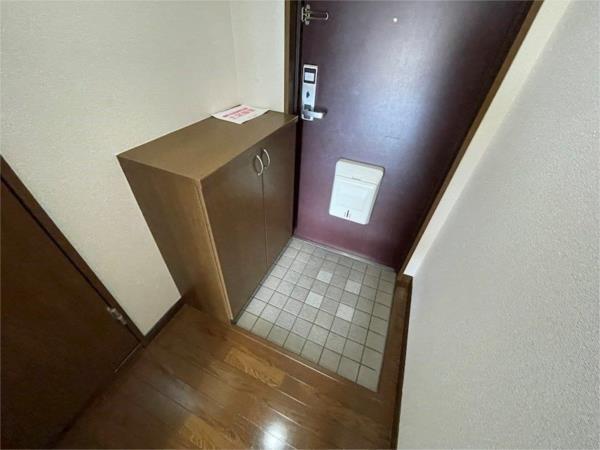 ラフィーヌ上野田 玄関