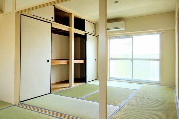 ビレッジハウス今在家1号棟 リビング