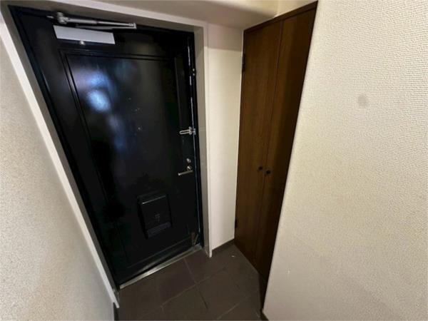サンプラザ本山南 玄関