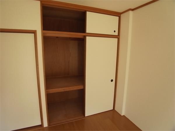 プリシェール藤原台（102） 収納