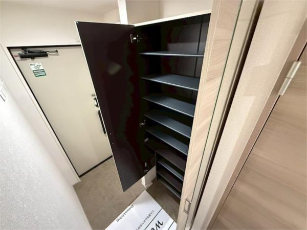 D-ROOM大塚町 玄関
