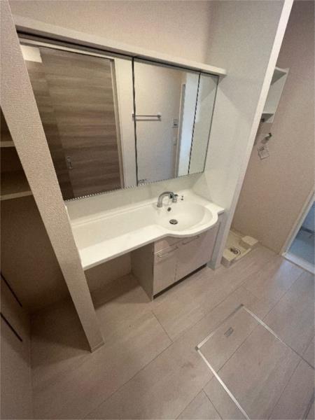 ラフィーネ亀山 部屋画像