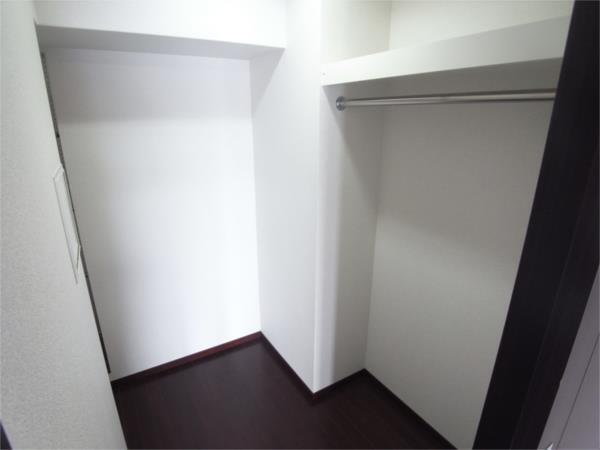 サニープレイス西芦屋2号館 収納