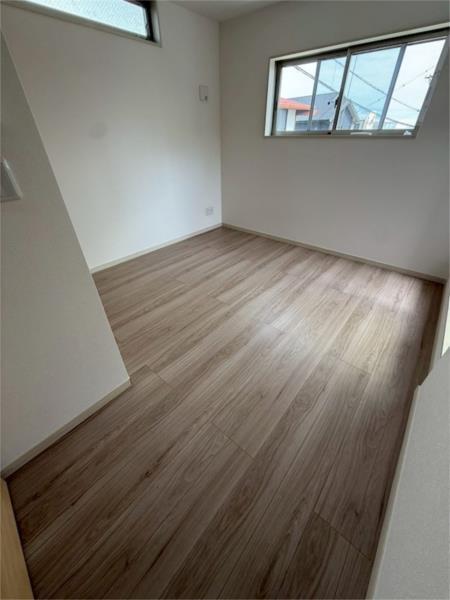 S.Apt.王居殿III その他