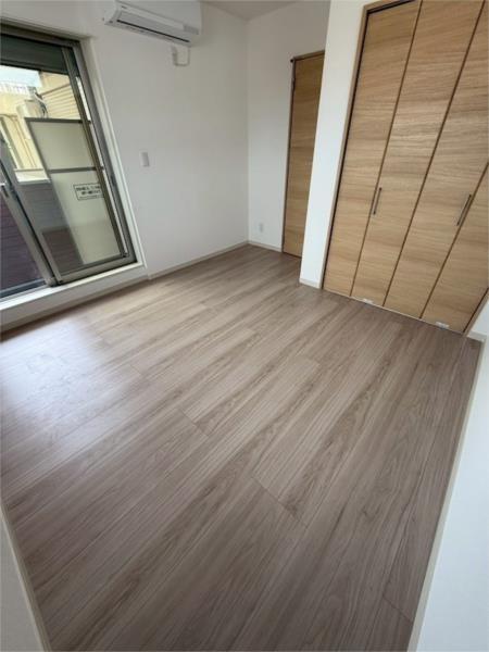 S.Apt.王居殿III その他