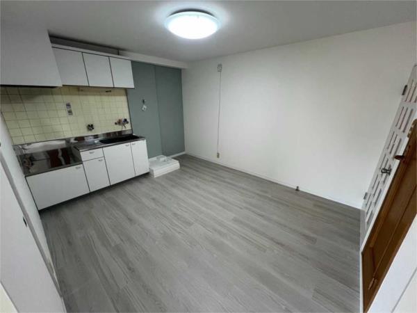 フリックコート荒田 リビング