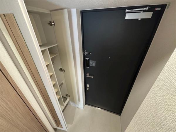 エスリード神戸三宮ヒルズ 玄関